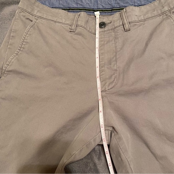 - LL Bean Standard Fit 33W x 30In - Picture 5 of 10